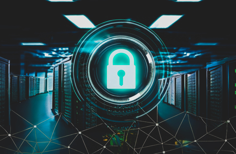 Datacenter med digitalt hänglås som symboliserar cybersäkerhet, backup, dataskydd och säker lagring av företagsinformation