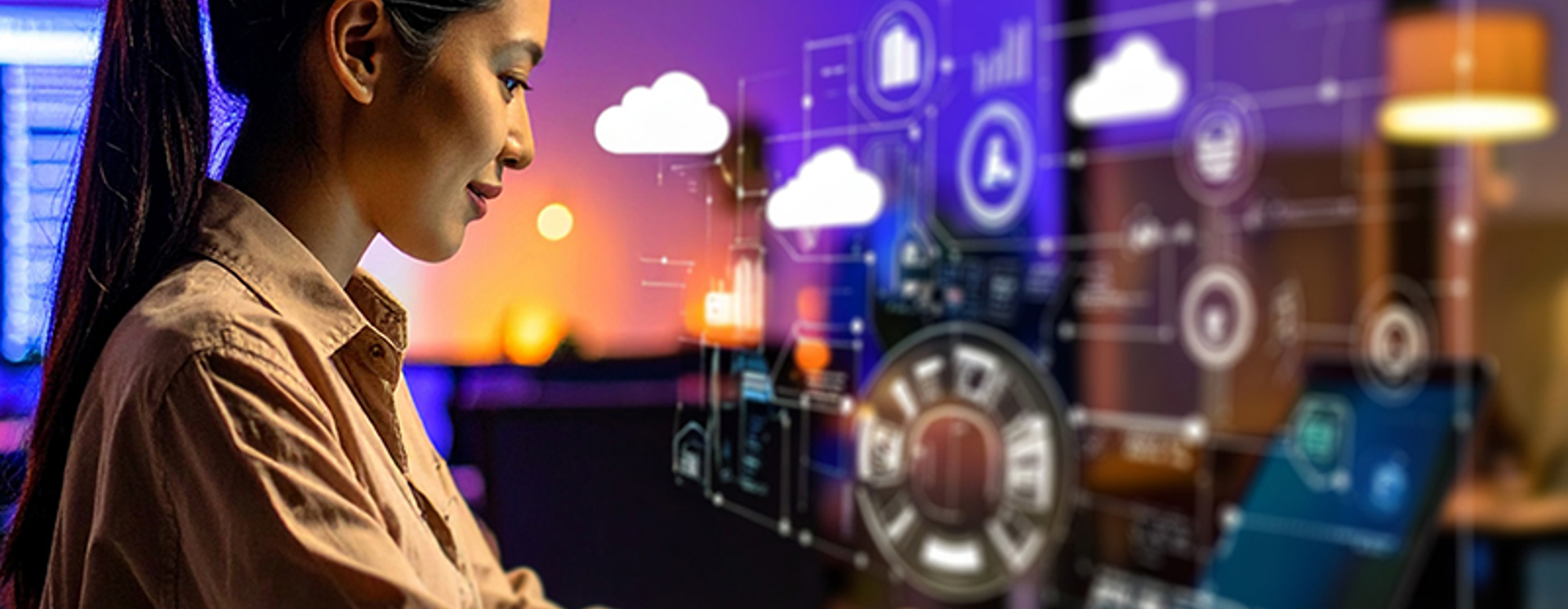 Person arbetar vid dator med SharePoint och molnbaserade tjänster, visualiserade med digitala ikoner för samarbete och dokumenthantering
