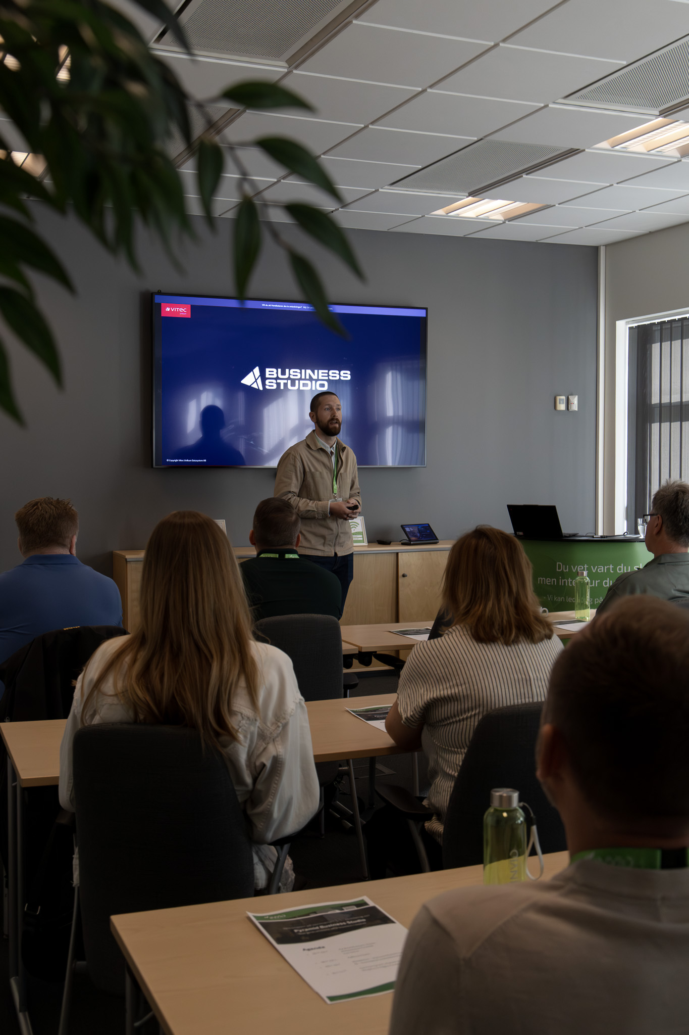 Seminarium om Pyramid Business Studio, Dokumenthantering i Sharepoint och AI - INVID