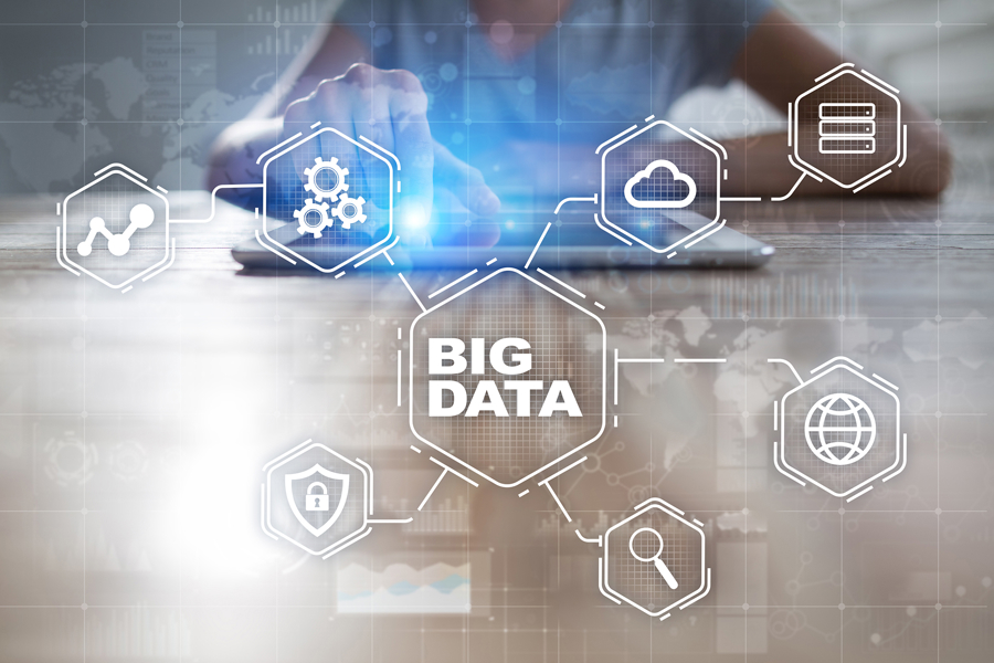 Big data och beslutsstöd med digital visualisering av dataanalys, molntjänster och informationsflöden i affärssystem